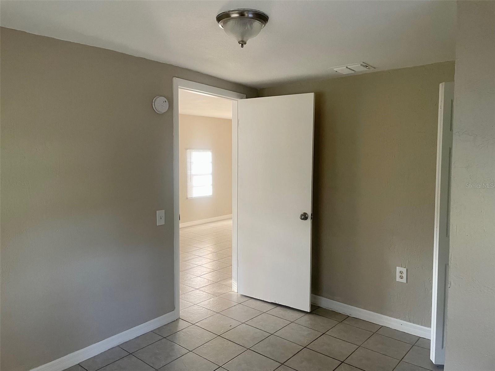 SANFORD TOWN OF - Residential Lease