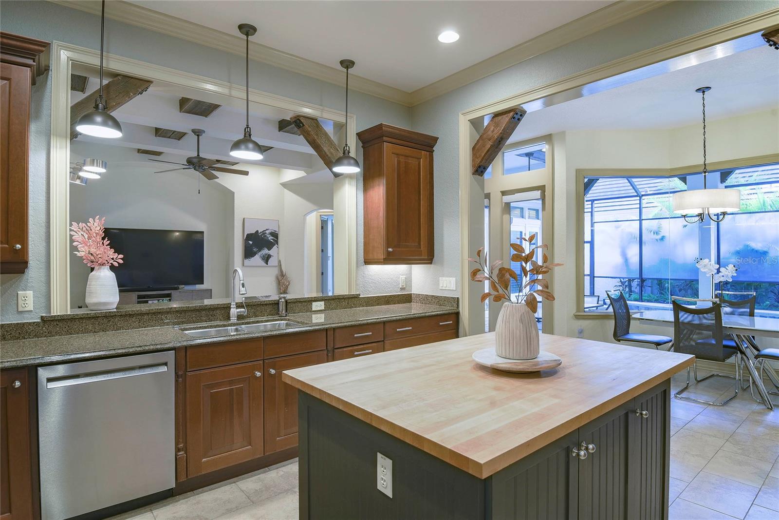 WINDSONG ELIZABETHS WALK 43/81 - Residential