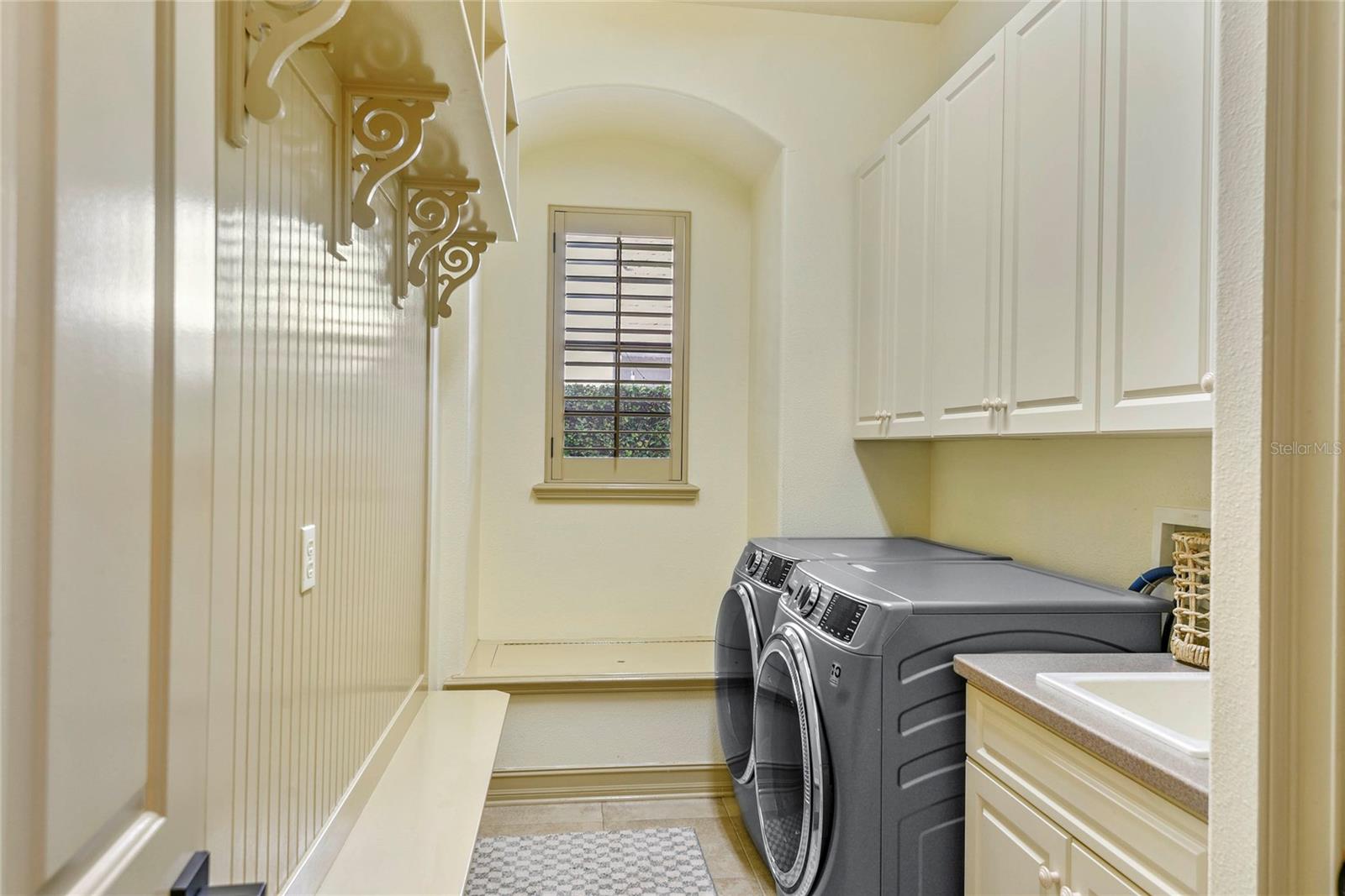 WINDSONG ELIZABETHS WALK 43/81 - Residential