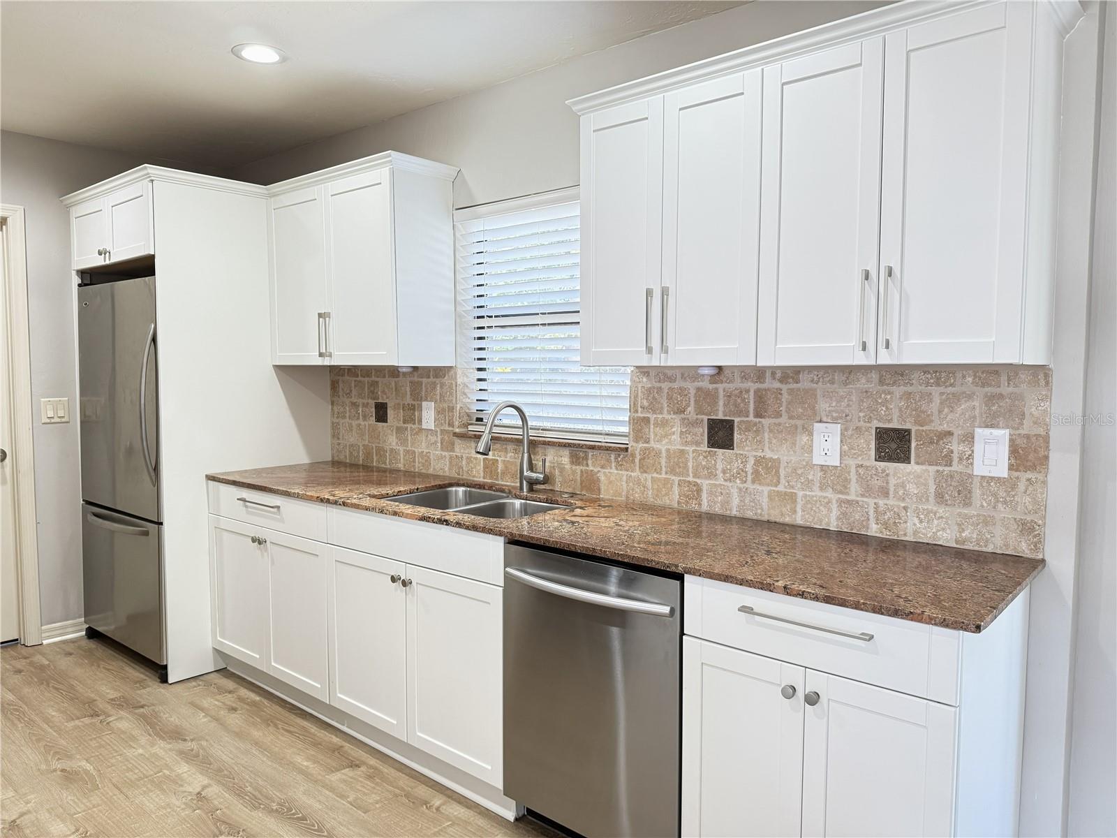 SOUTH GATE - Residential