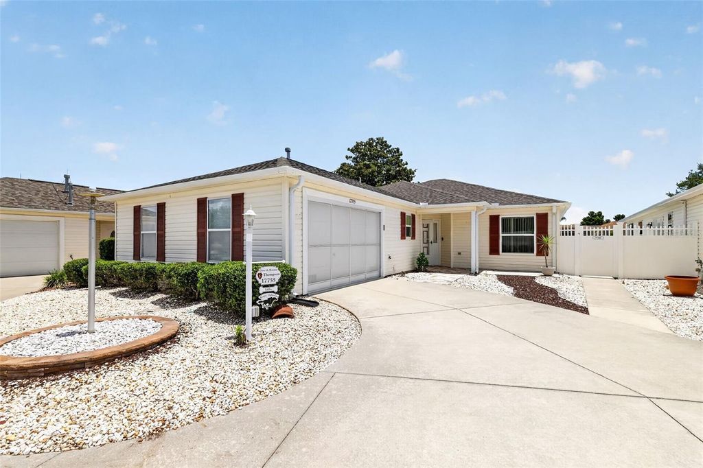 Photo of 17755 SE 84th Sheldon Terrace, The Villages, FL 32162 (MLS # G5113285)