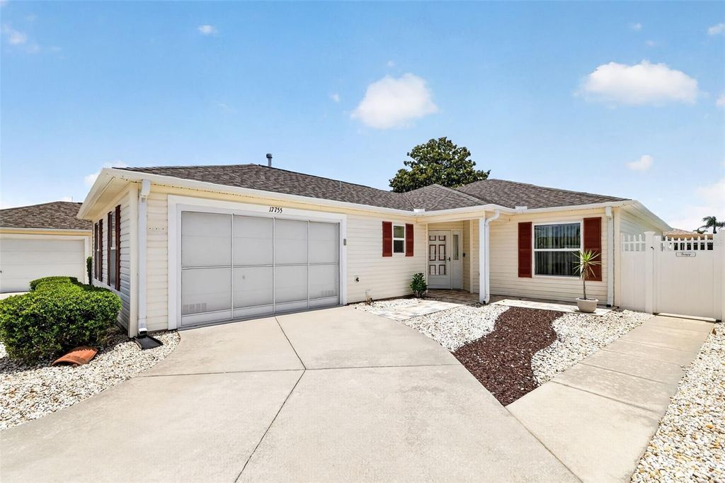 Photo of 17755 SE 84th Sheldon Terrace, The Villages, FL 32162 (MLS # G5113285)
