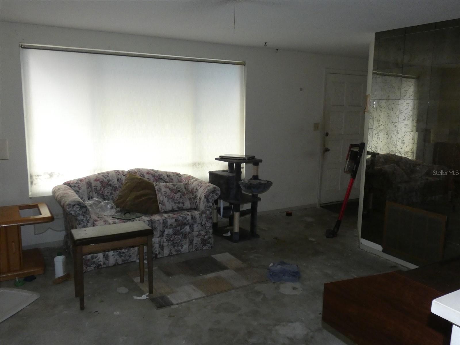 JASMINE LAKES - Residential