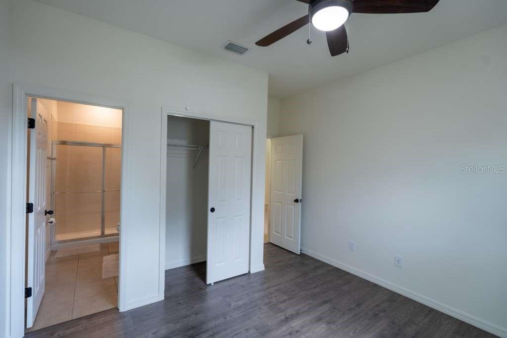 WEST LAKE RESERVE - Residential