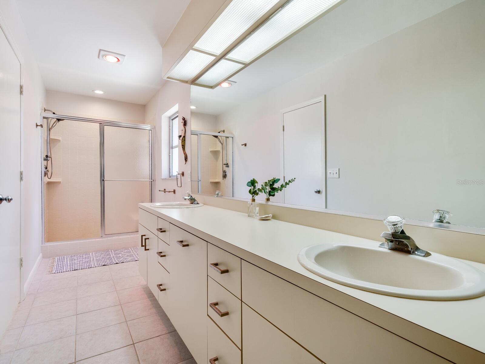 CASEY KEY - Residential