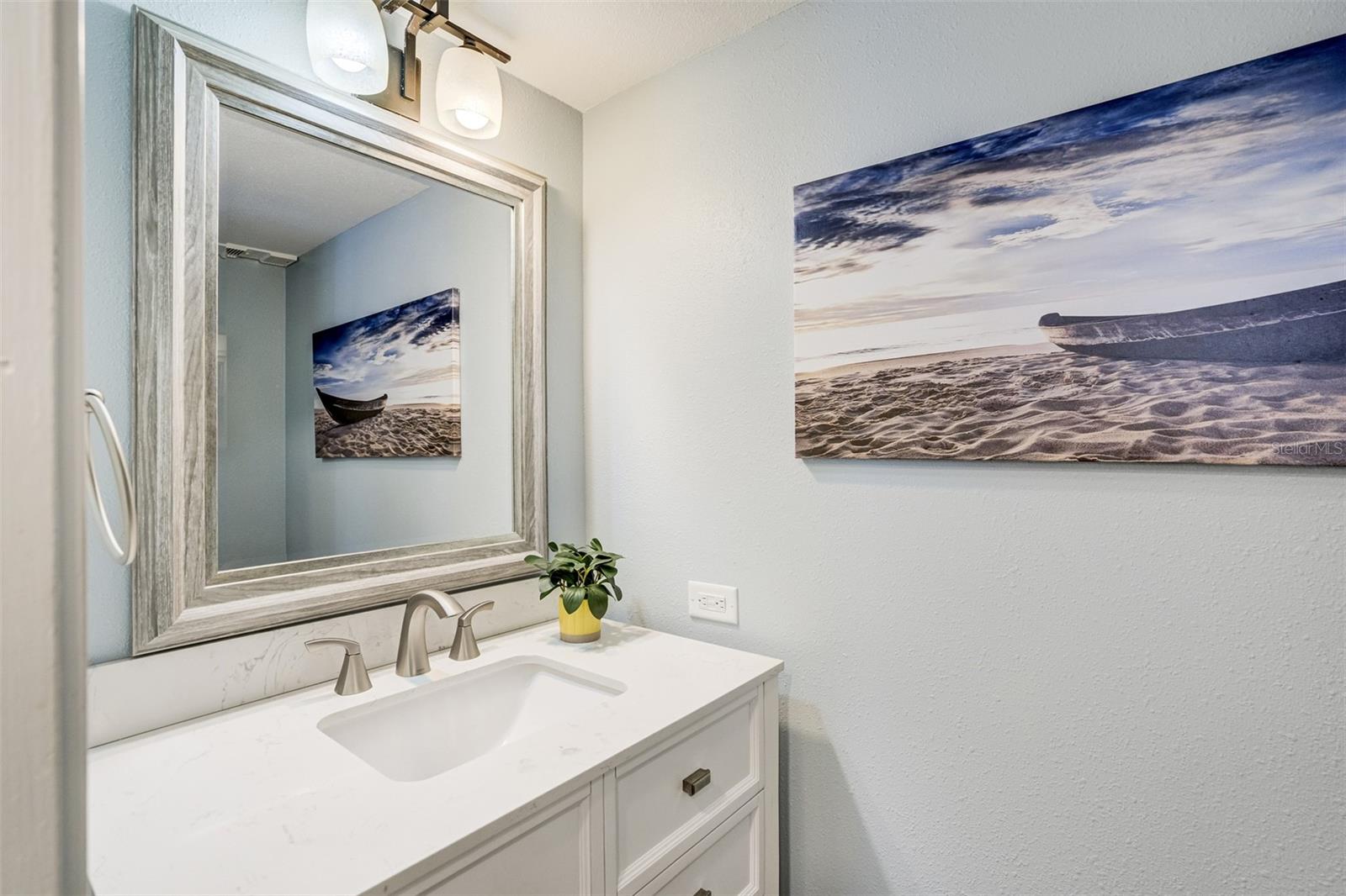 ISLAND ESCAPE CONDO - Residential