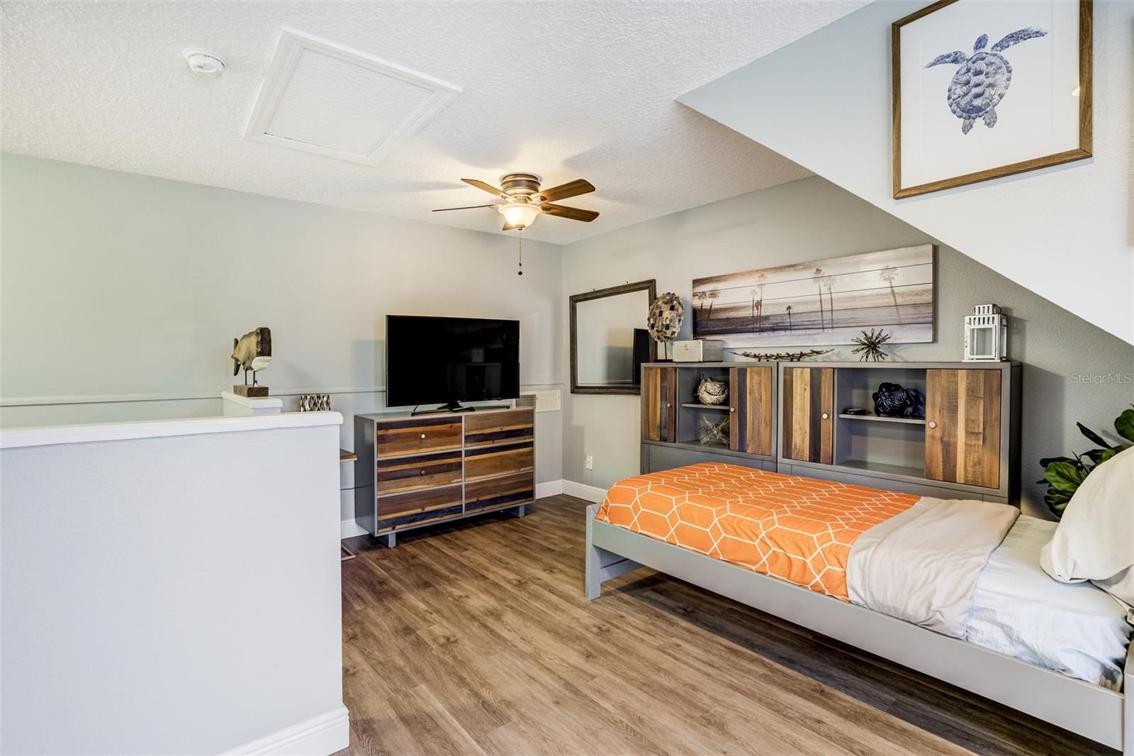 ISLAND ESCAPE CONDO - Residential