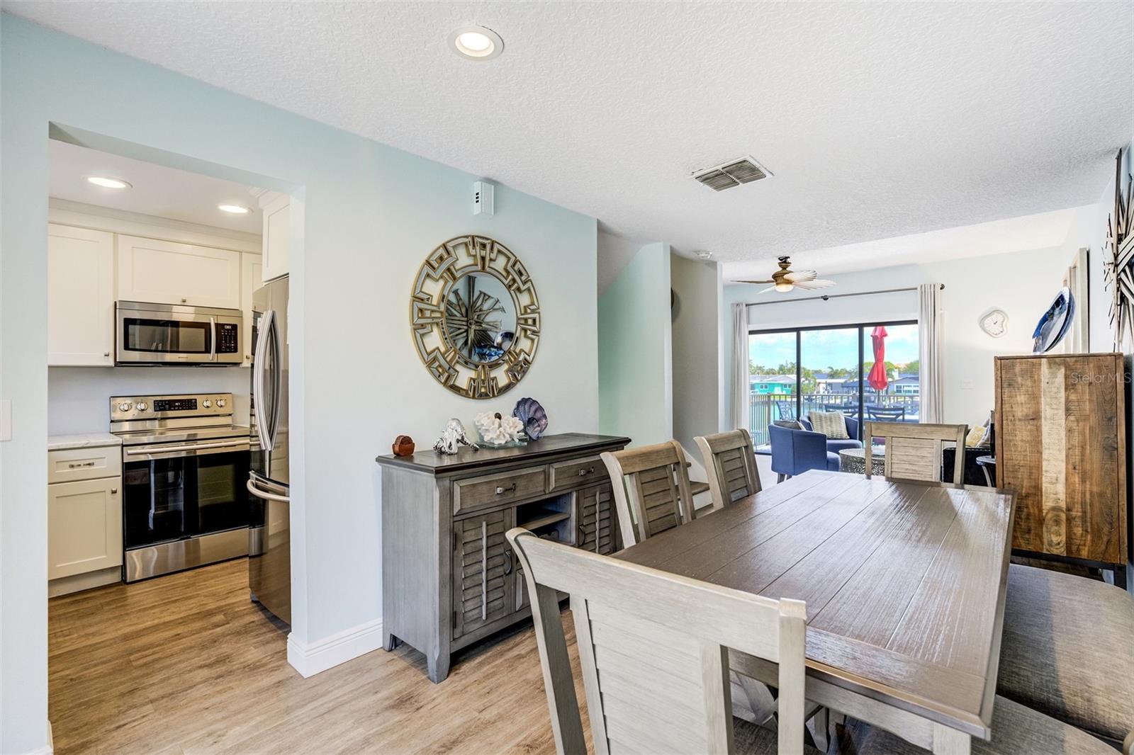 ISLAND ESCAPE CONDO - Residential