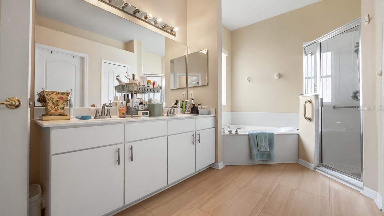 CAMBRIDGE AT KINGS RIDGE - Residential