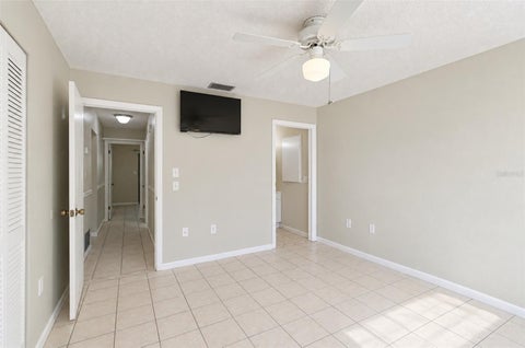 Tiny photo for 3863 NE 17th Street Circle, Ocala, FL 34470 (MLS # OM733525)