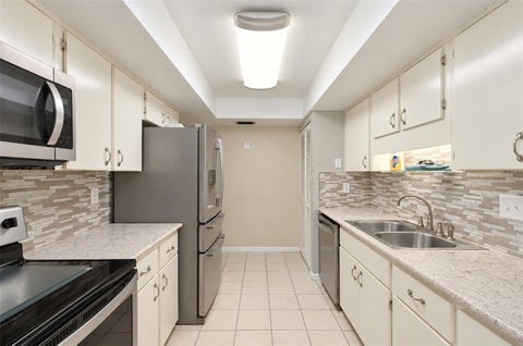 Tiny photo for 3863 NE 17th Street Circle, Ocala, FL 34470 (MLS # OM733525)