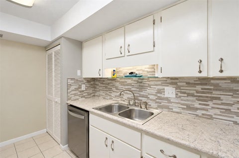 Tiny photo for 3863 NE 17th Street Circle, Ocala, FL 34470 (MLS # OM733525)