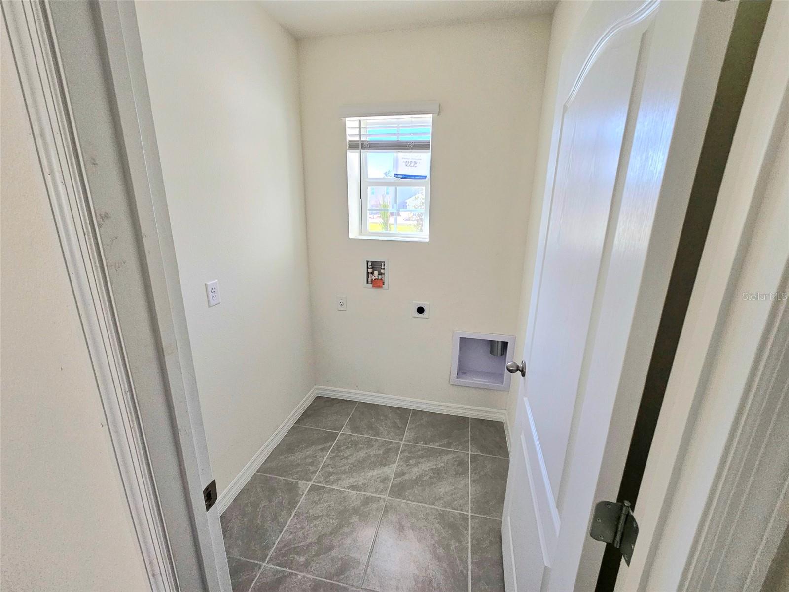 1370 HOLODAK DRIVE