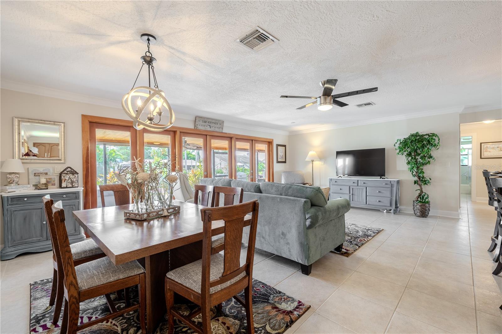 LAKE SHORE ESTATES 3RD ADD - Residential