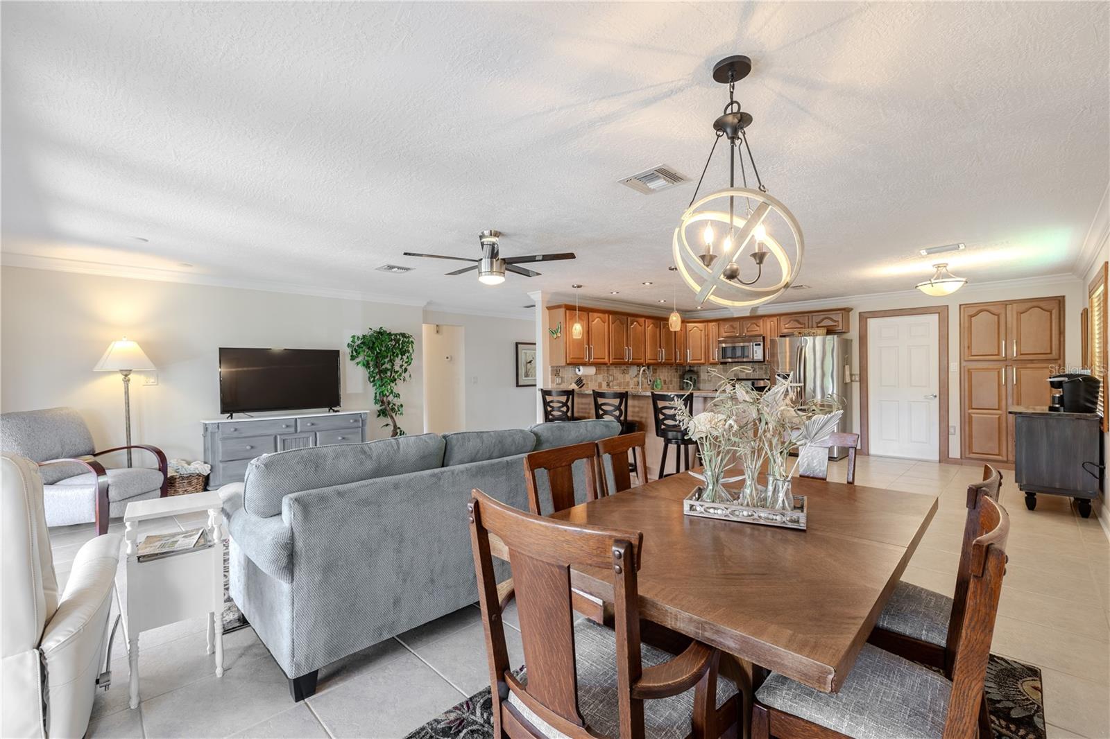 LAKE SHORE ESTATES 3RD ADD - Residential