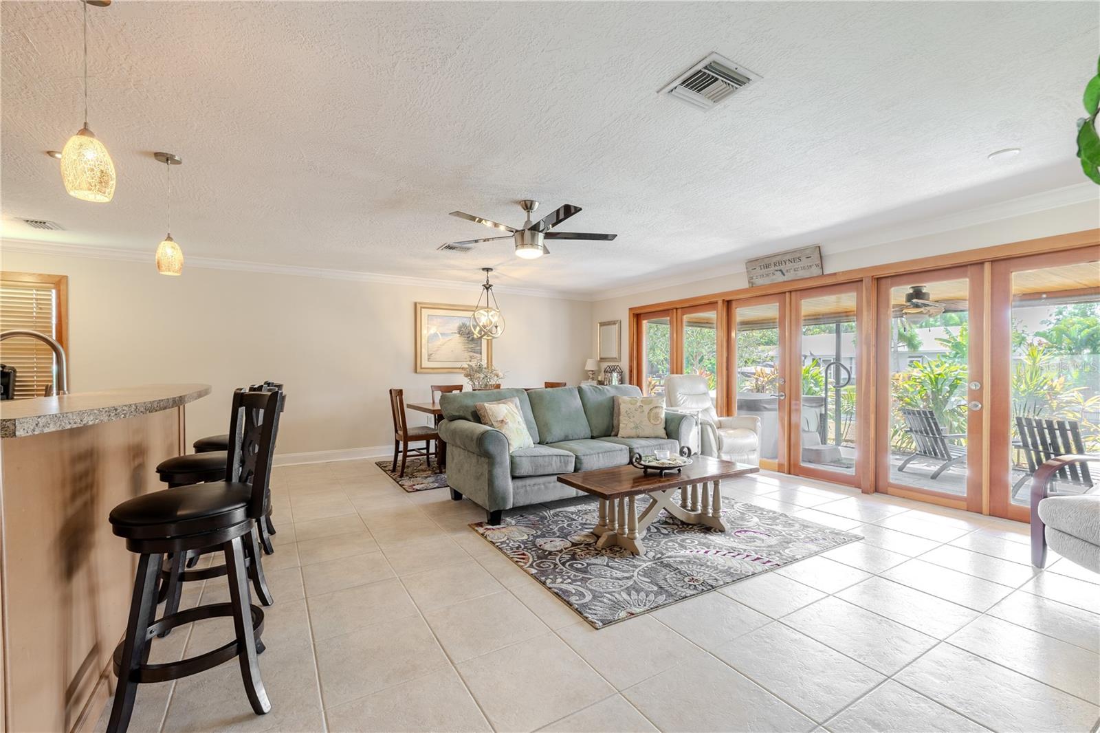 LAKE SHORE ESTATES 3RD ADD - Residential