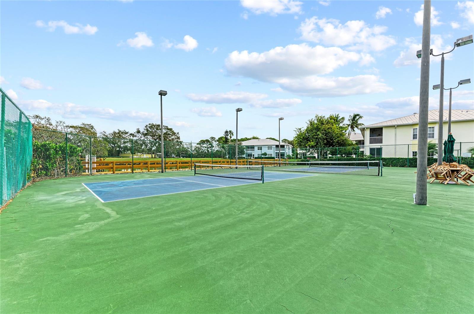 BAYPOINTE VISTA 2 - Residential Lease