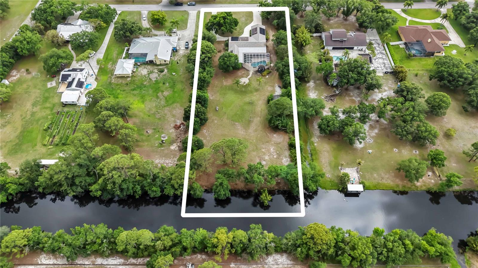 RACIMO RANCHES - Residential