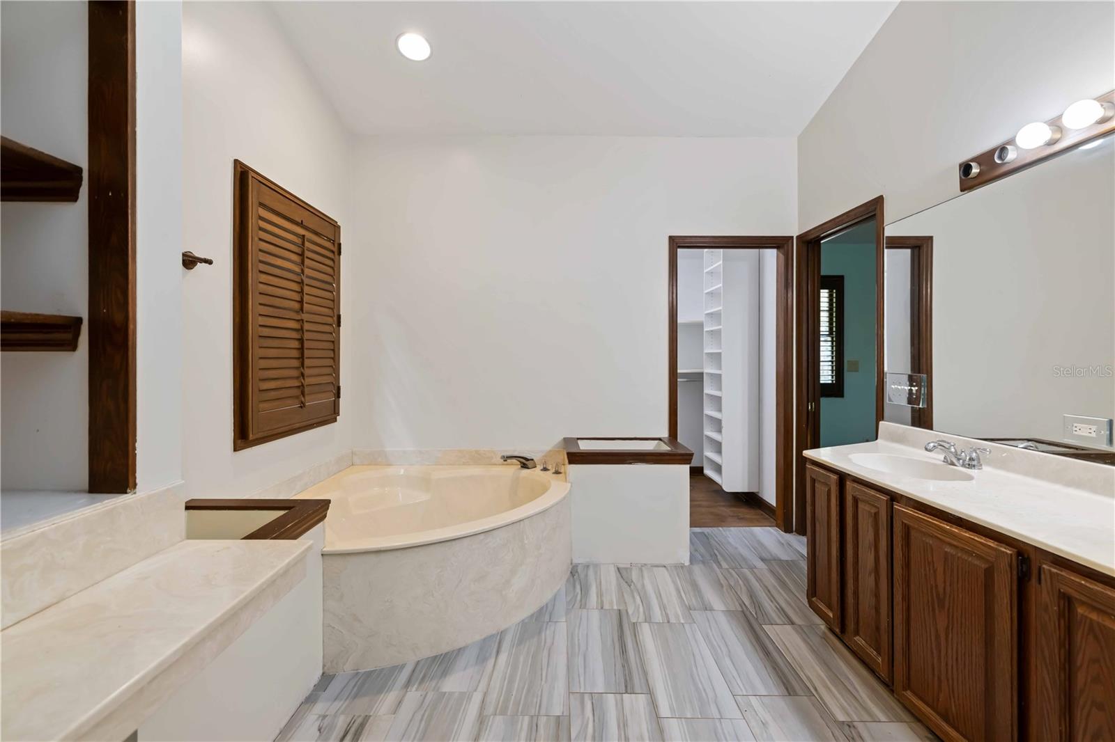 RACIMO RANCHES - Residential