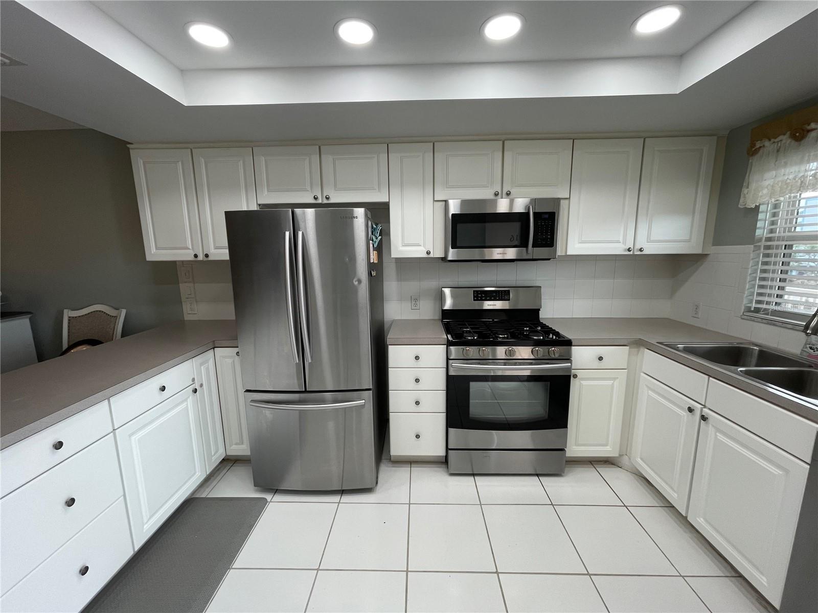 1847 SHORE DRIVE S 316