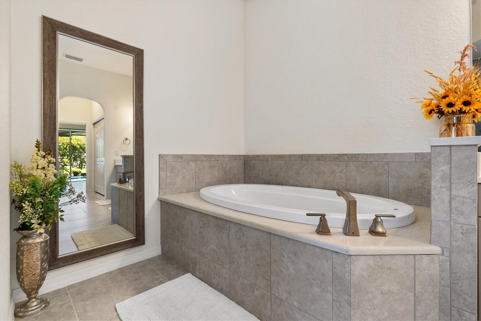 STONECREST - Residential