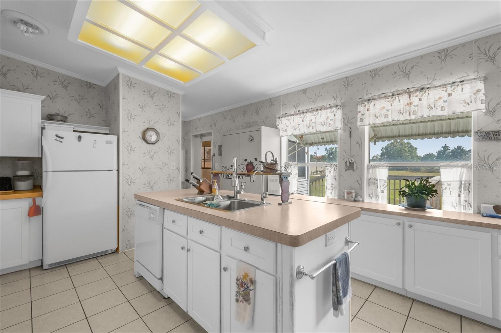 TANGERINE ESTATES - Residential