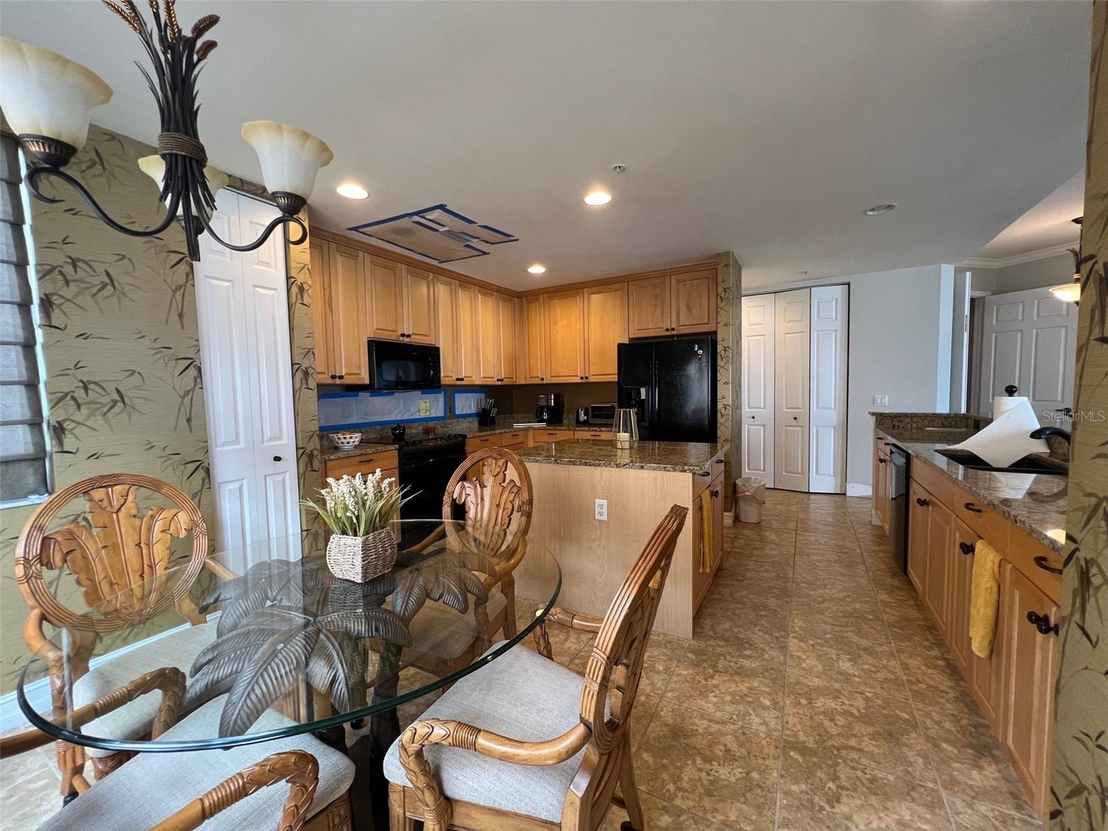 BELLA LAGO/VIVANTE XX - Residential Lease