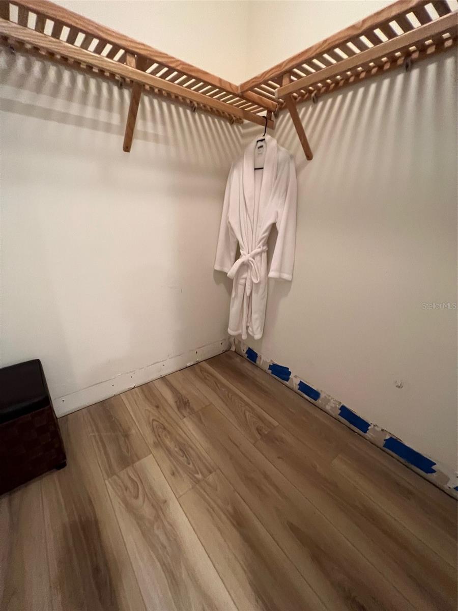 BELLA LAGO/VIVANTE XX - Residential Lease