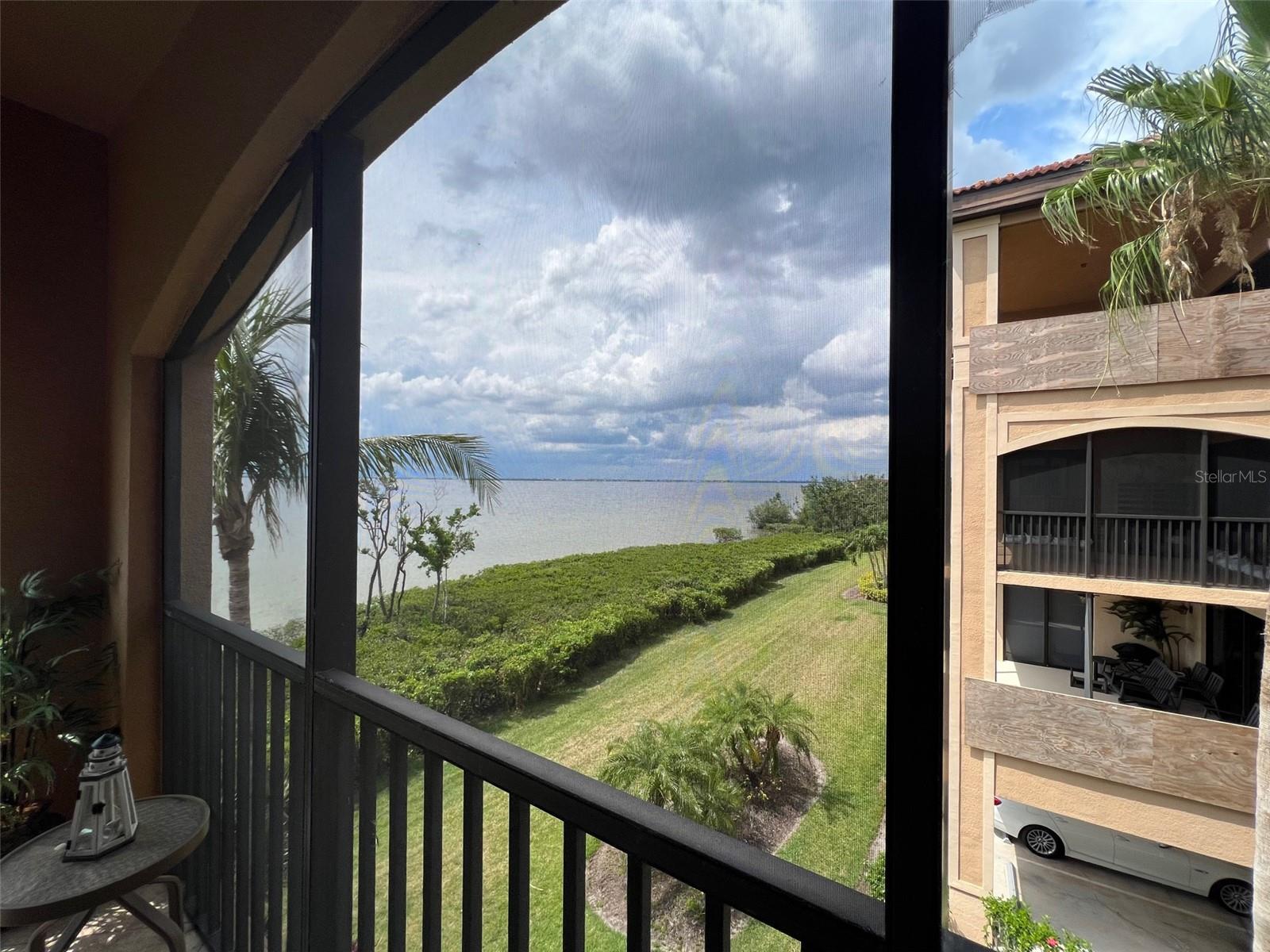BELLA LAGO/VIVANTE XX - Residential Lease