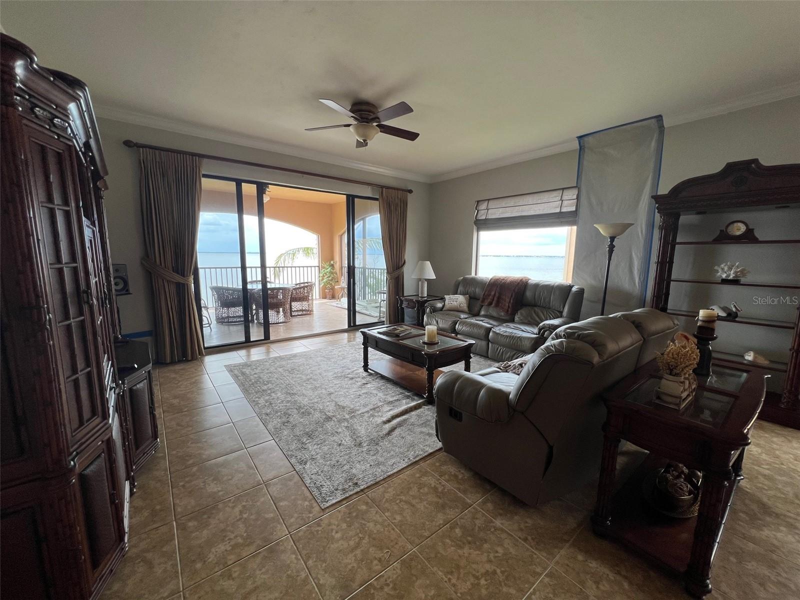 BELLA LAGO/VIVANTE XX - Residential Lease