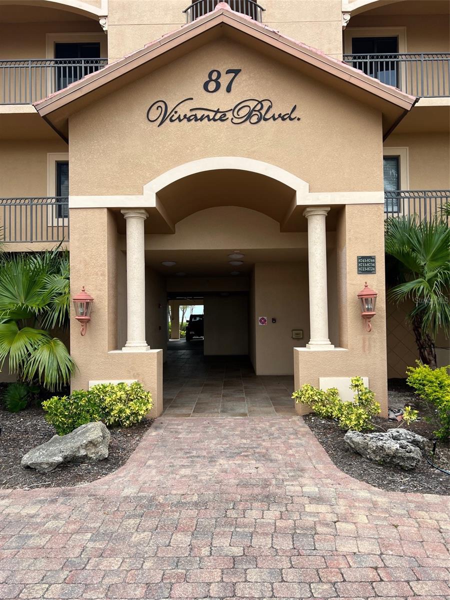 BELLA LAGO/VIVANTE XX - Residential Lease