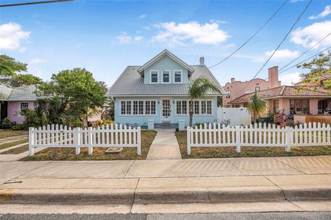 A home in DAYTONA BEACH