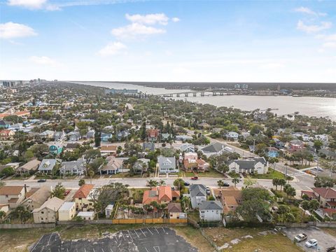 A home in DAYTONA BEACH