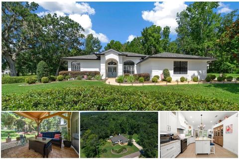 Photo of 10111 Weeks Drive, Brooksville, FL 34601 (MLS # W7877669)