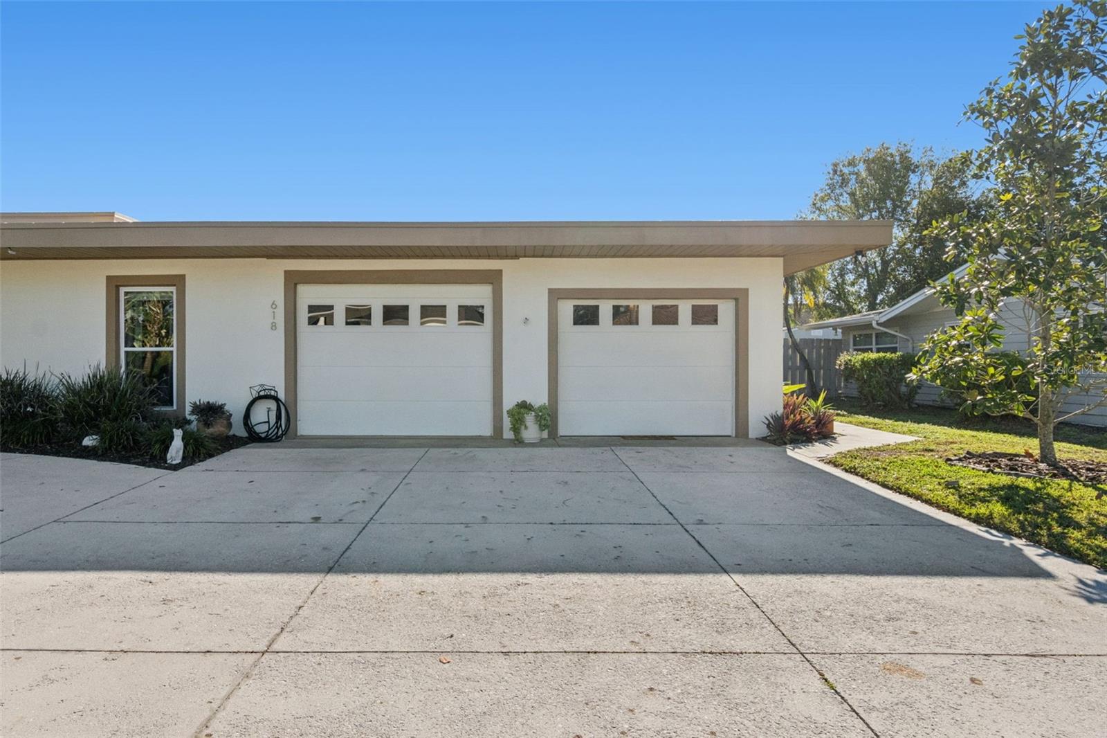 618 WHITFIELD AVENUE