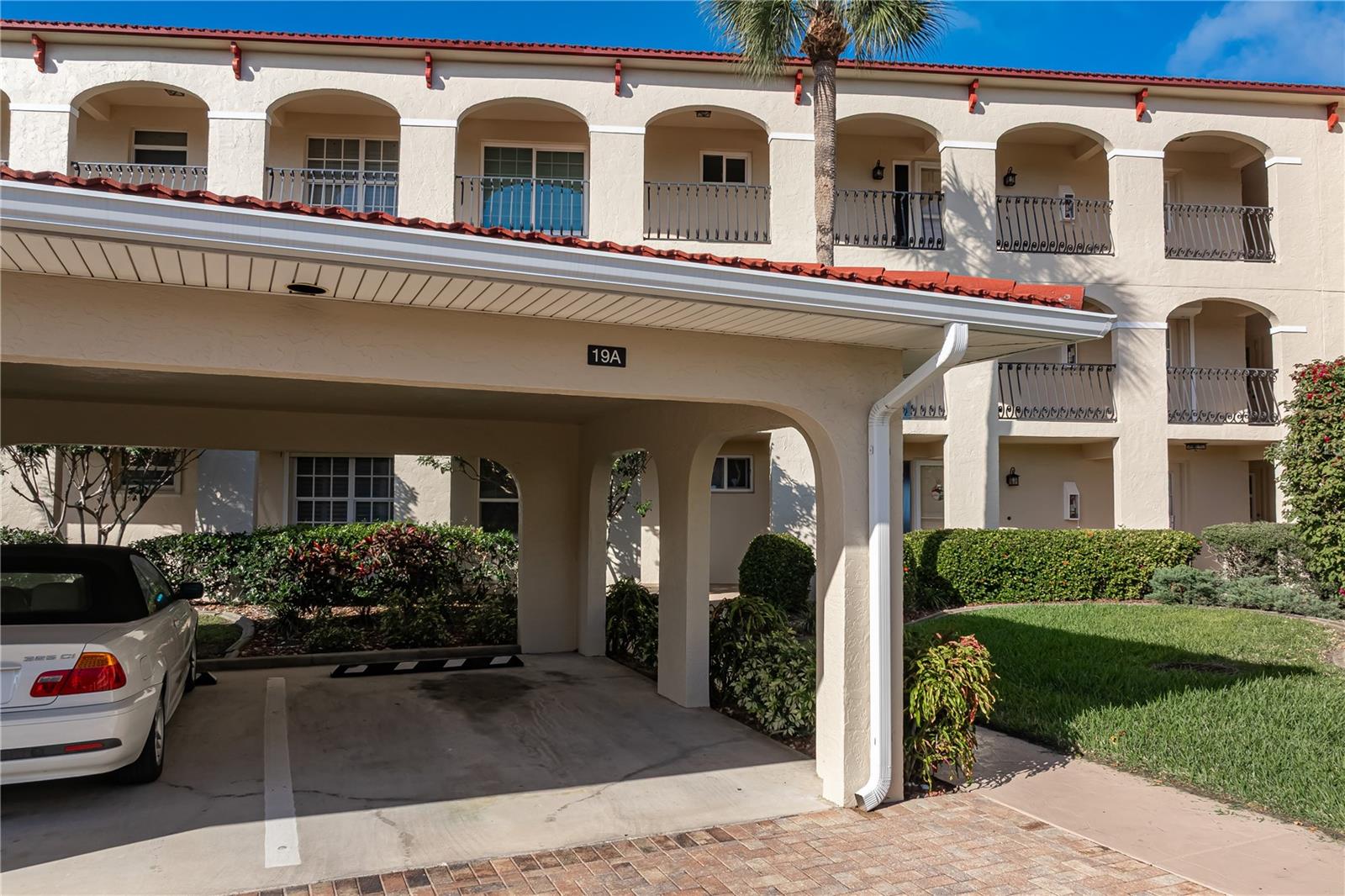 COLONY POINT - Residential