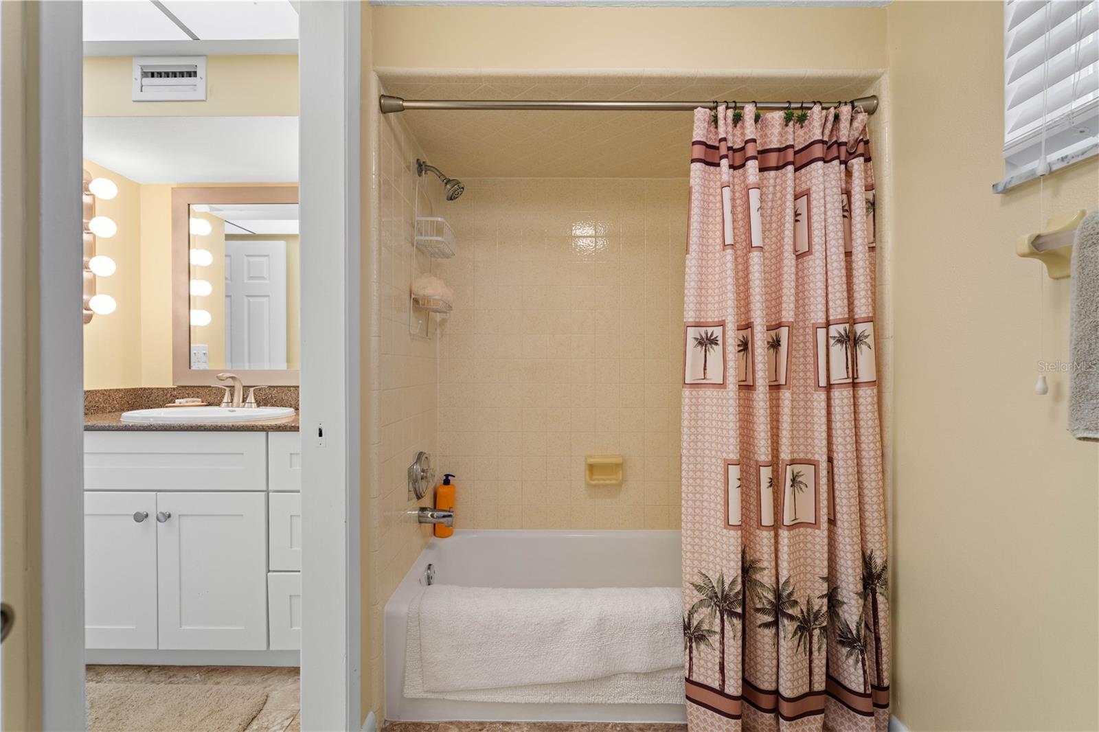 COLONY POINT - Residential