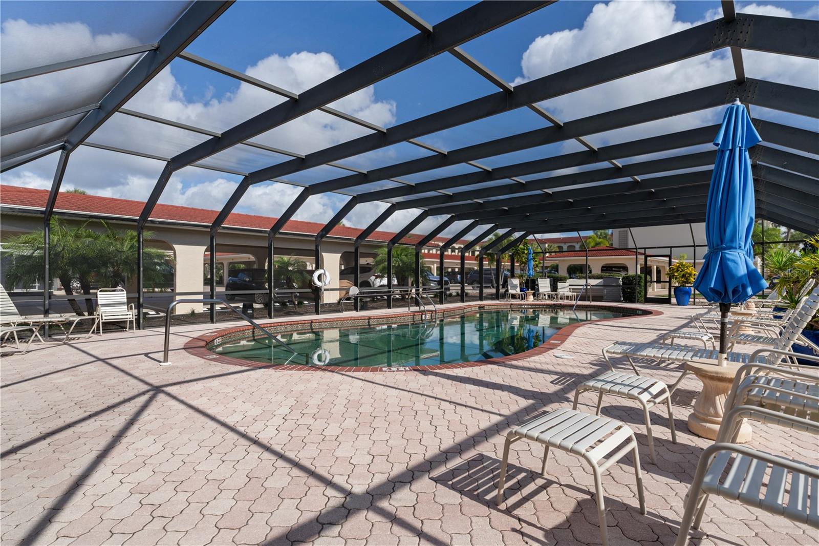 COLONY POINT - Residential