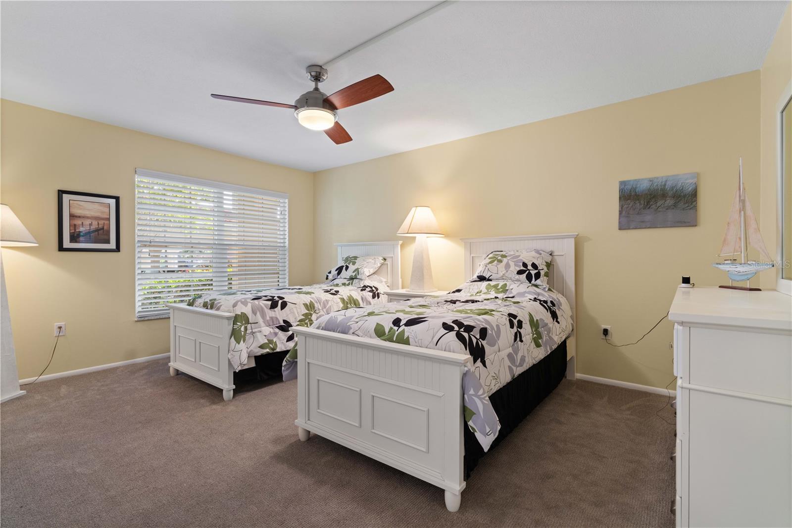 COLONY POINT - Residential