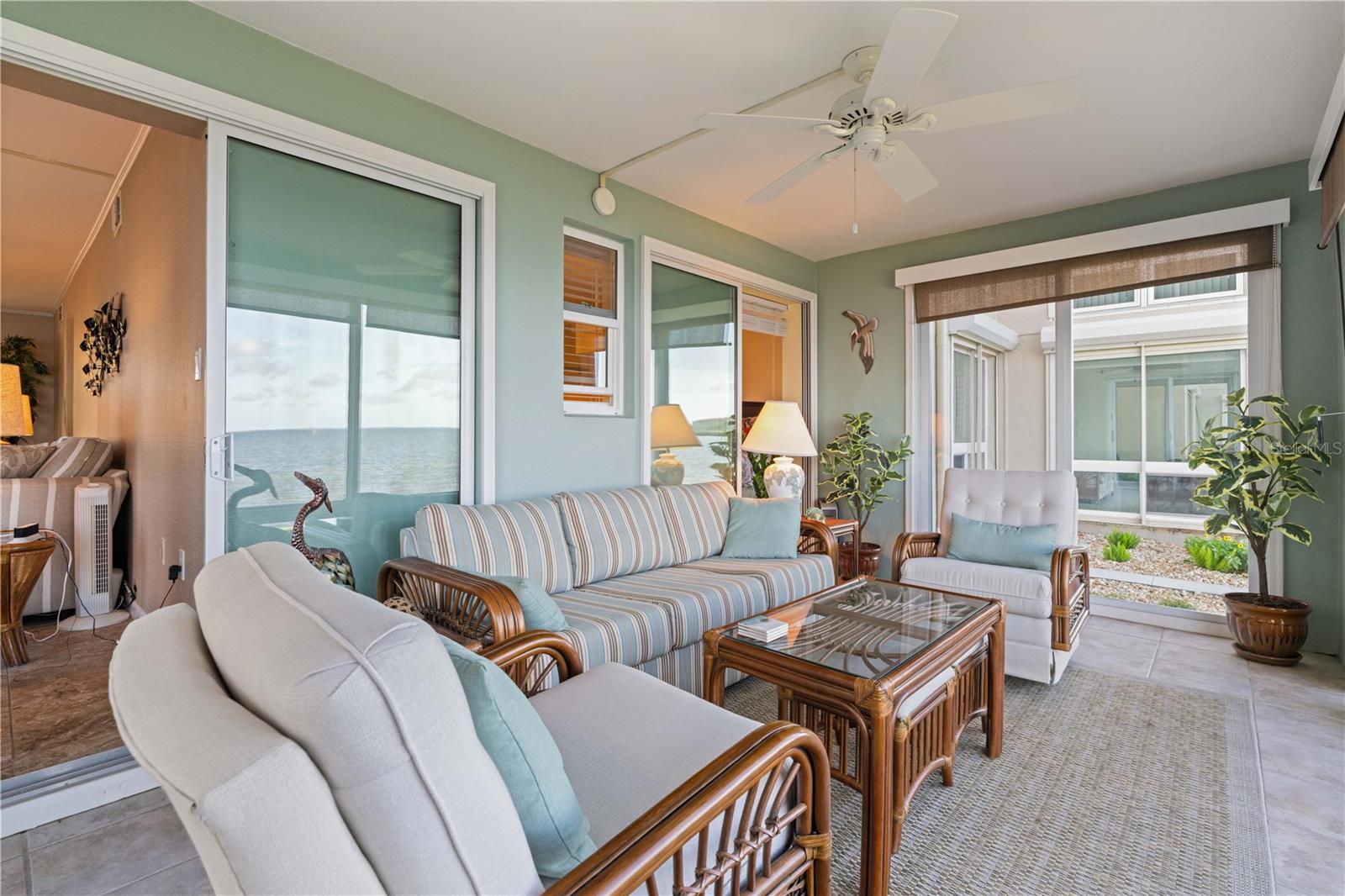 COLONY POINT - Residential