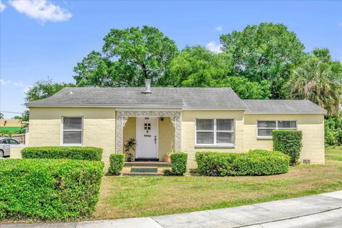 Photo of 320 Granada Drive, Winter Park, FL 32789 (MLS # O6299365)