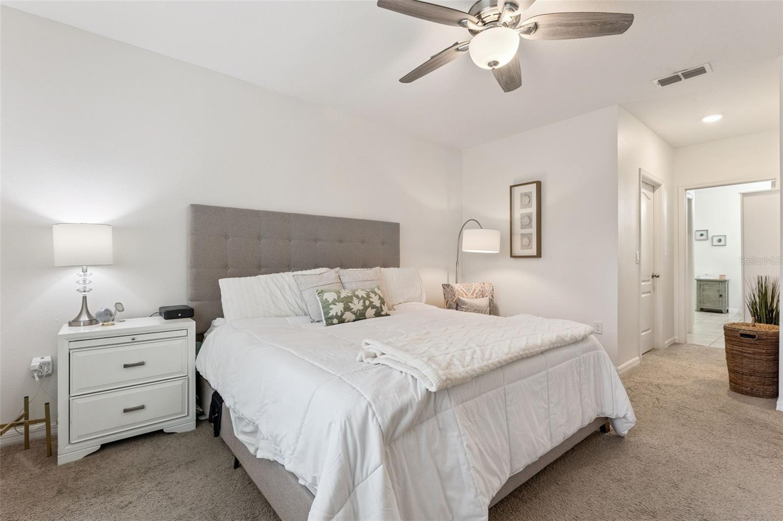 RIVIERA BELLA UN 8A - Residential