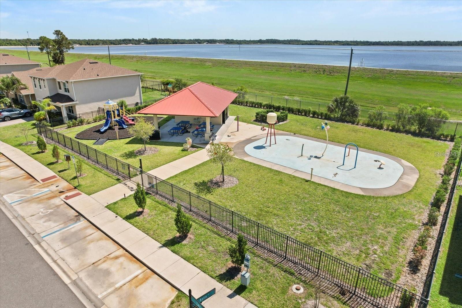 RIVIERA BELLA UN 8A - Residential