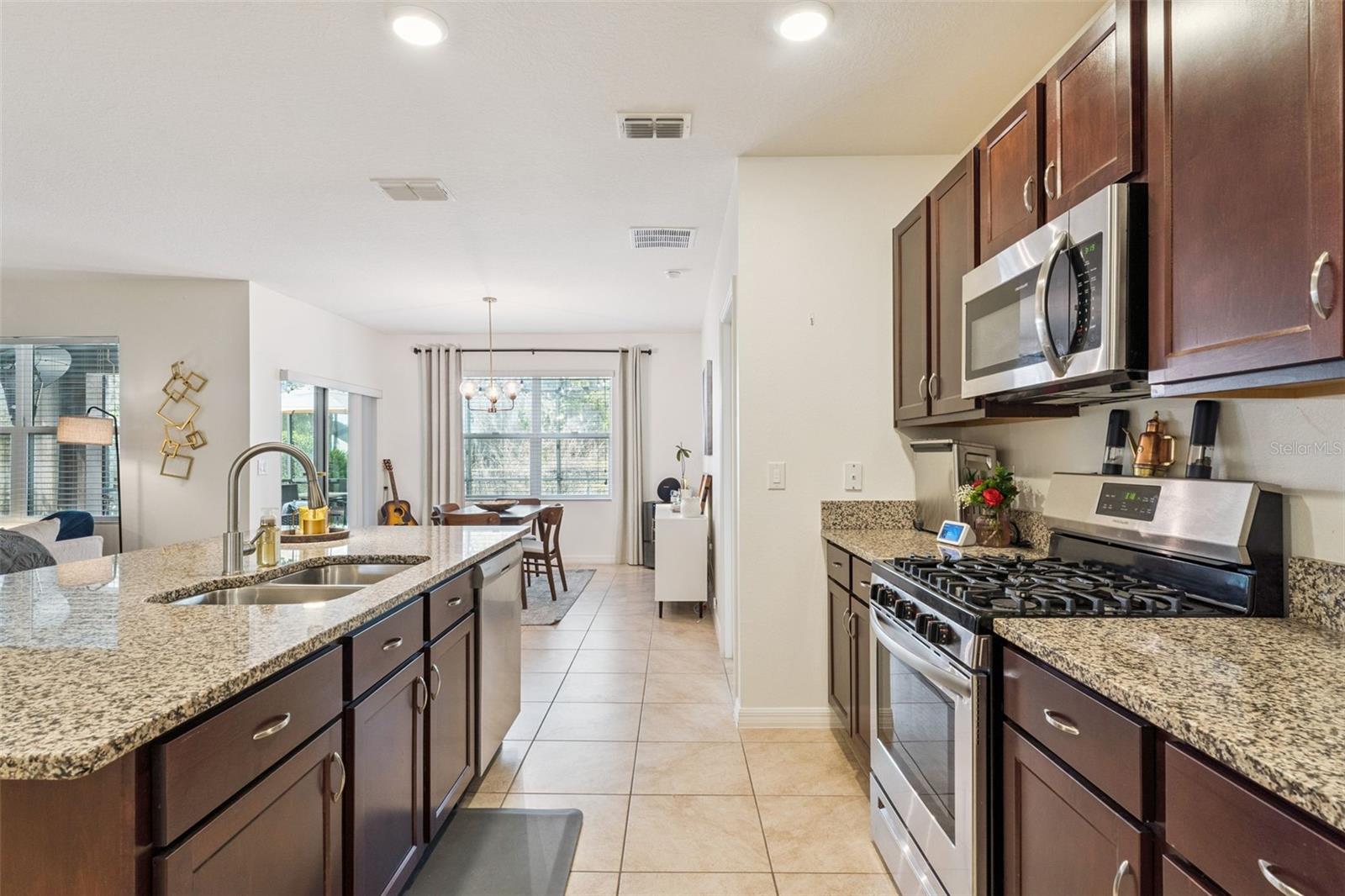 RIVIERA BELLA UN 8A - Residential