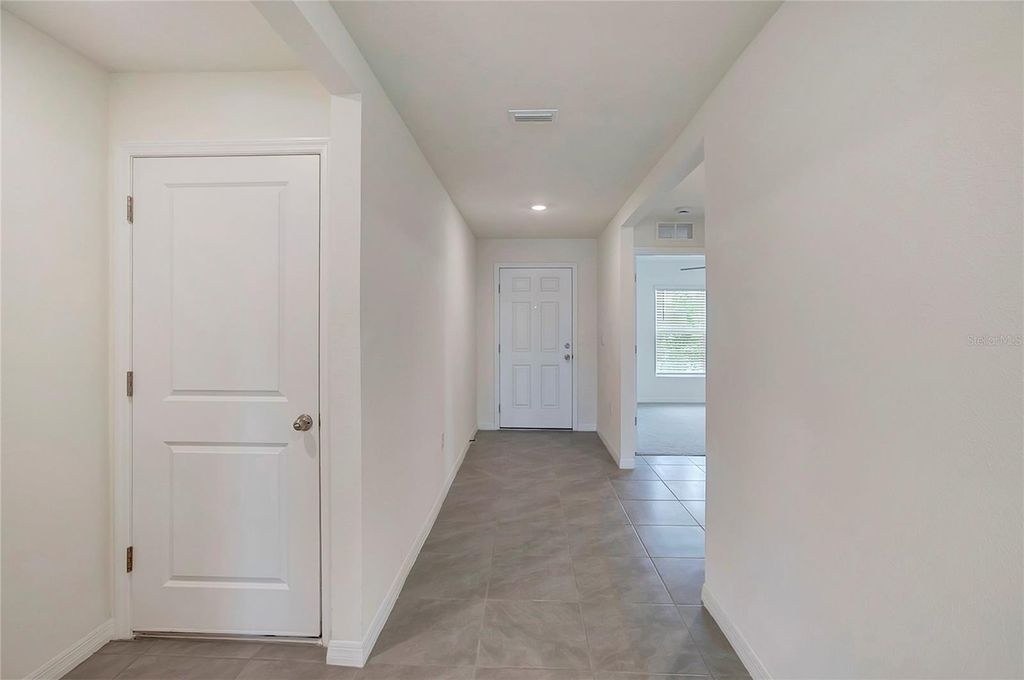 Photo of 810 Ace Outlaw Avenue, Ruskin, FL 33570 (MLS # TB8508557)