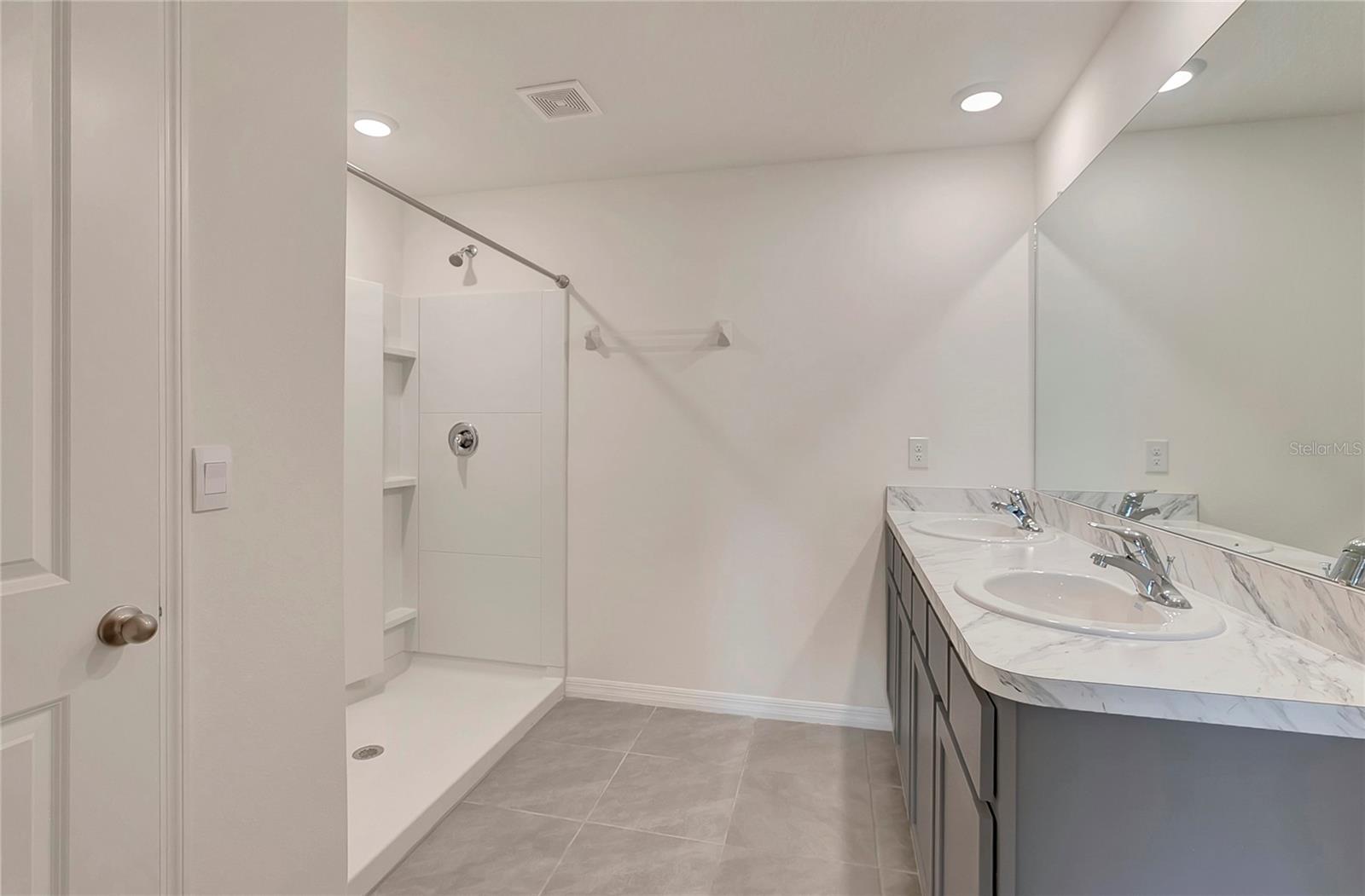 BROOKSIDE ESTATES - Residential