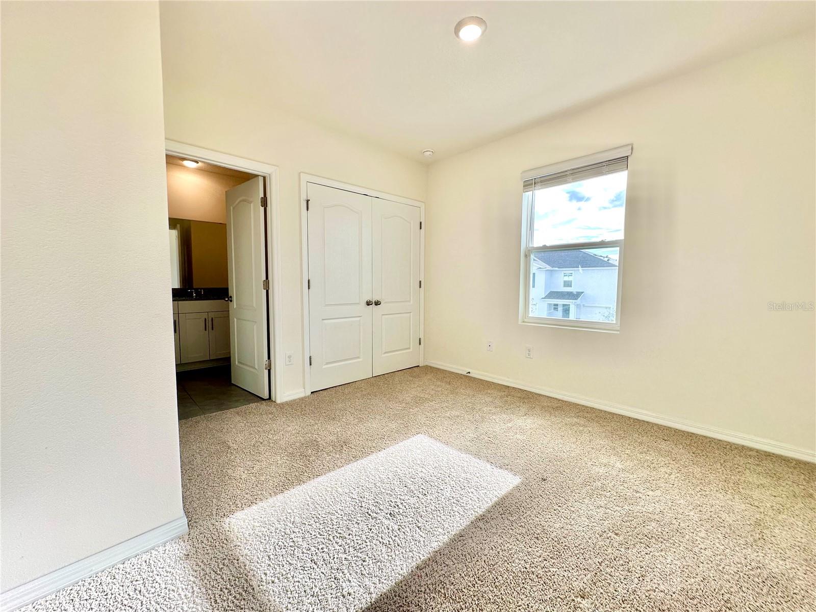 RESERVE AT STRICKLAND - Residential Lease