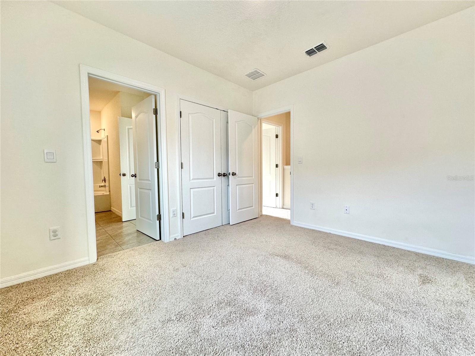 RESERVE AT STRICKLAND - Residential Lease