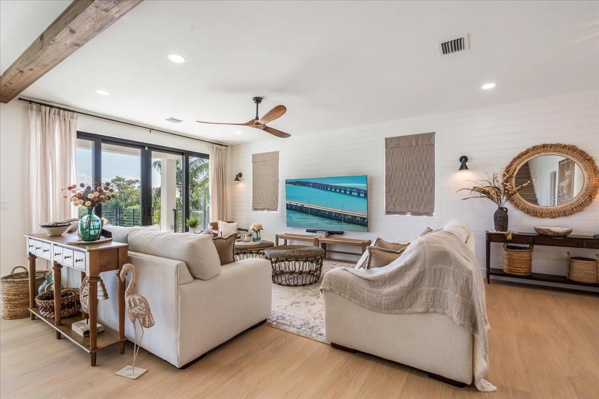 SEA CREST 1ST ADD - Residential