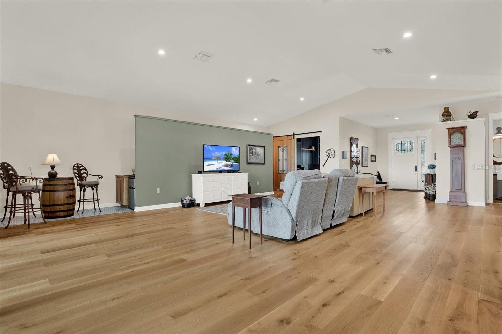 SPRING LAKE - Residential